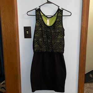 Women’s dress